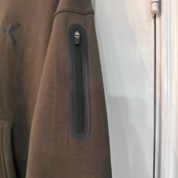 Actively Black Men's Hoodie - Picture 2 of 6